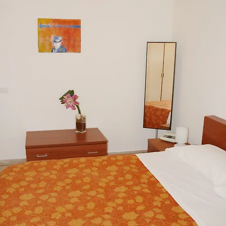 Visa Aparthotel Bari