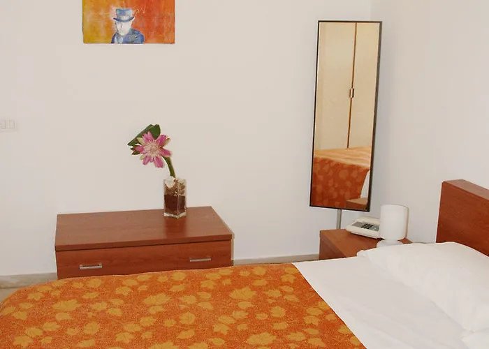 Visa Aparthotel Bari