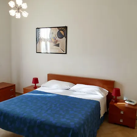 居留维赛 3* 巴里