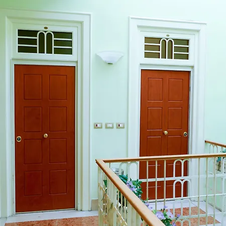 Visa Hotel apartamentowy Bari