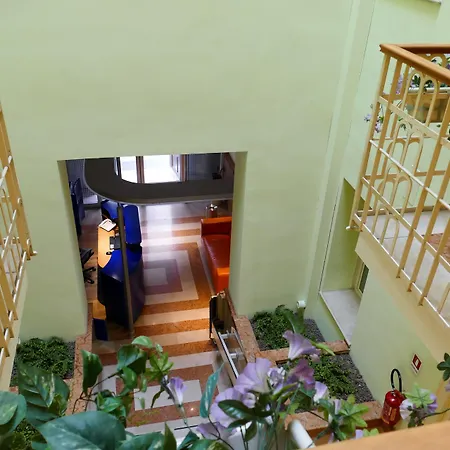 Visa Hotel apartamentowy 3*