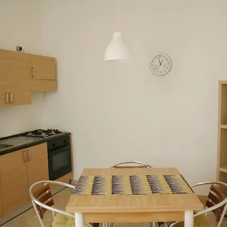 公寓式酒店 居留维赛 巴里